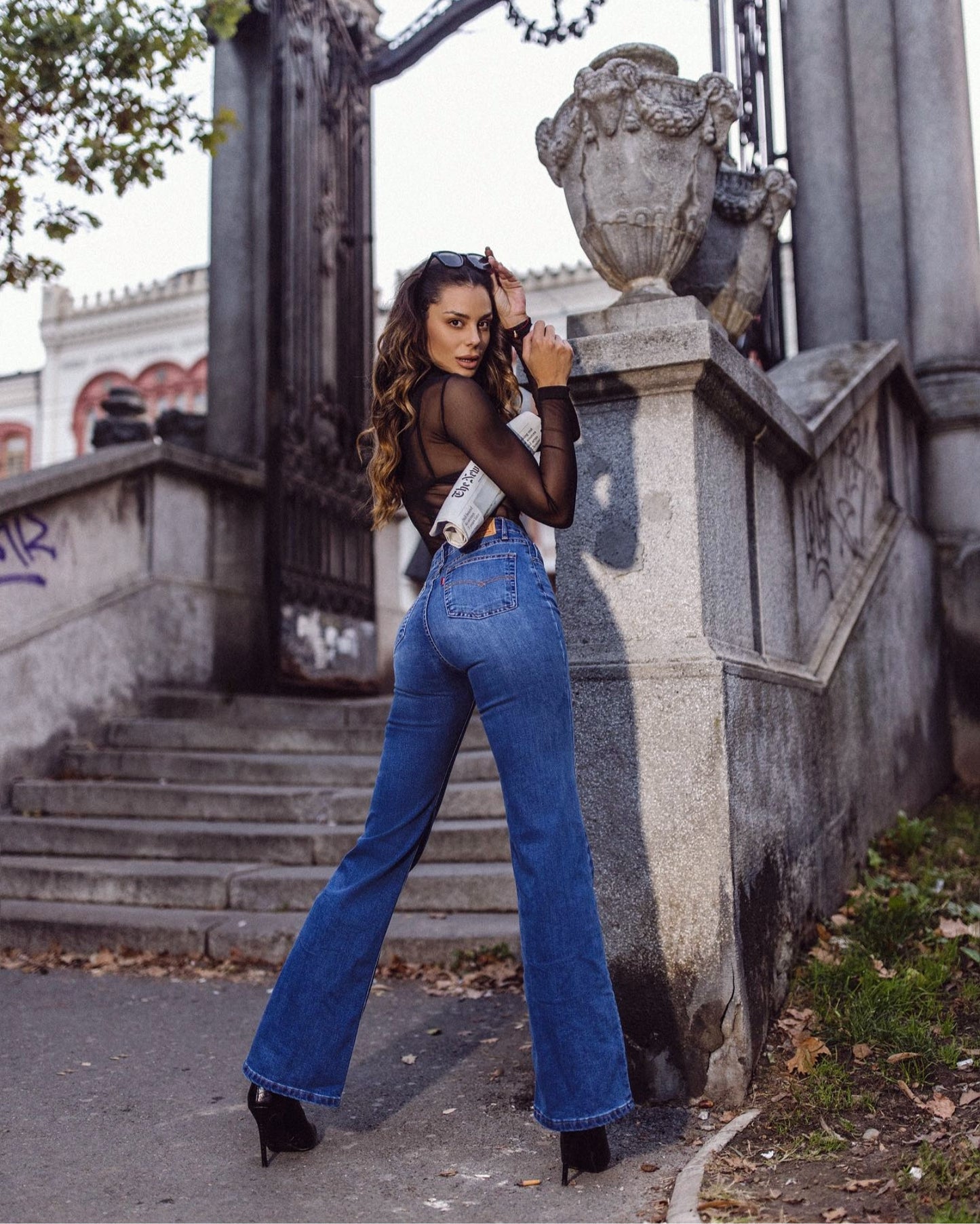 High Waist Intense Blue Flare Jeans